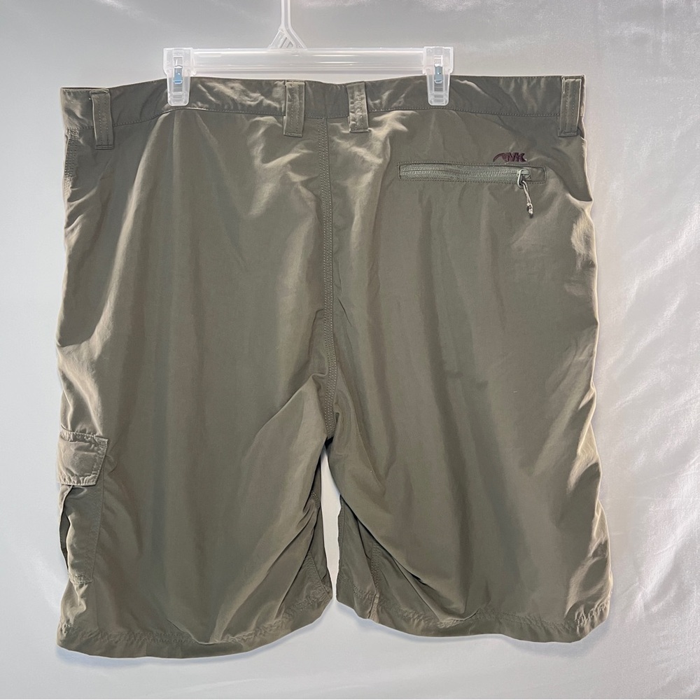 🌷SPRING CLEANING 🌷Mountain Khakis Men’s Cargo Shirts - Green/tan - Size 44 - Picture 2 of 10